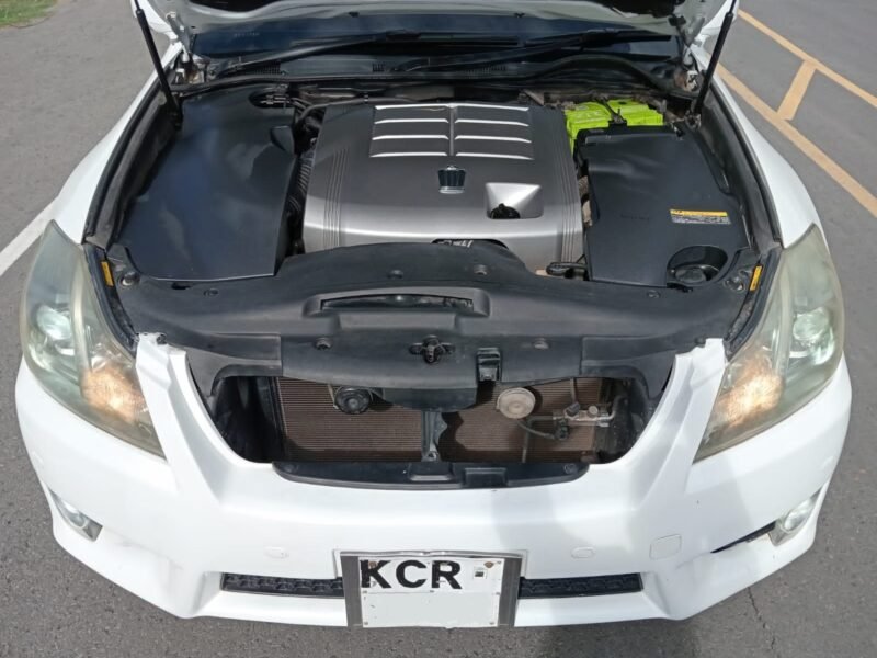 2011 Toyota Crown Athlete