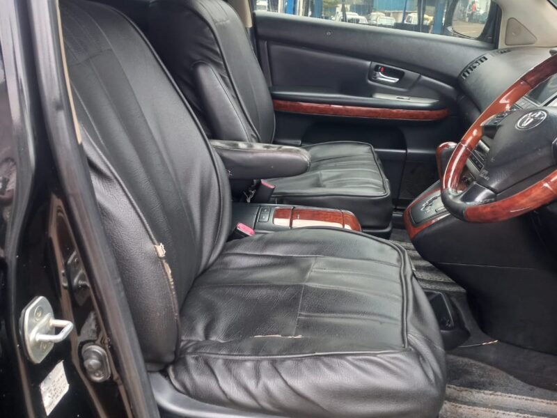 2010 TOYOTA HARRIER