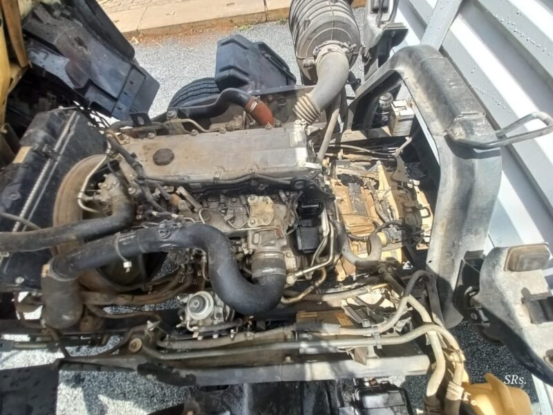 2021 ISUZU FRR