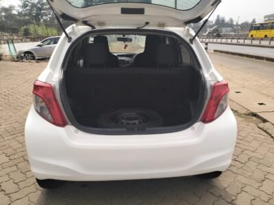 2011 TOYOTA VITZ