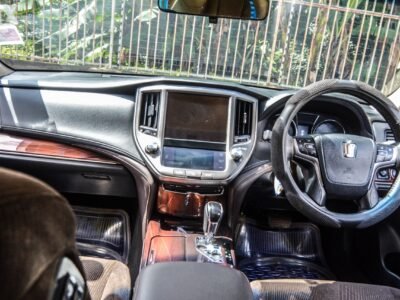 2012 Toyota Crown Royal Saloon