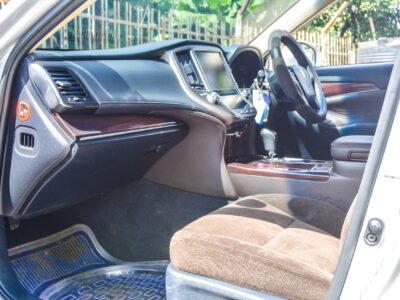 2012 Toyota Crown Royal Saloon