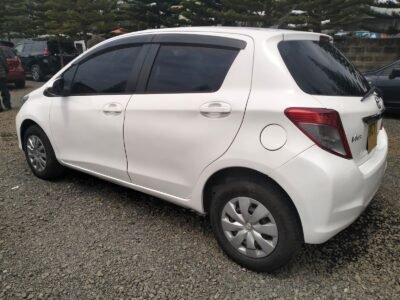 2011 TOYOTA VITZ