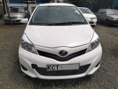2011 TOYOTA VITZ