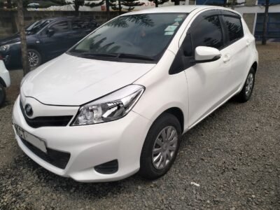 2011 TOYOTA VITZ