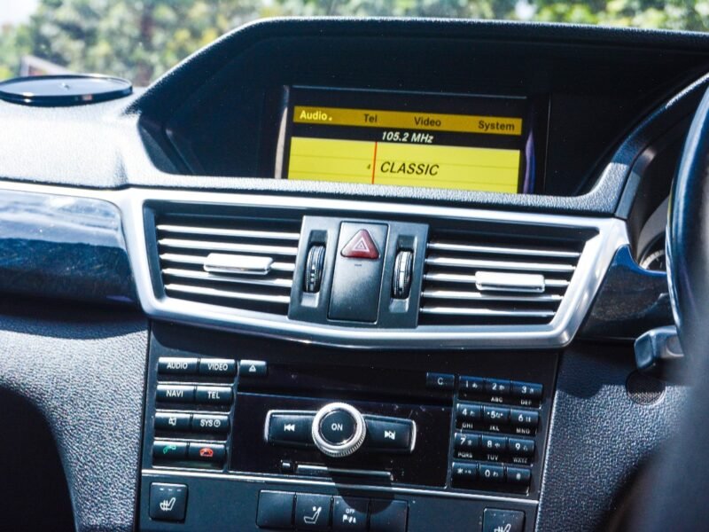 2010 Mecedes Benz E300