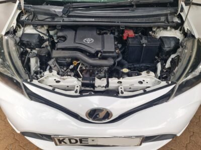 2014 TOYOTA VITZ