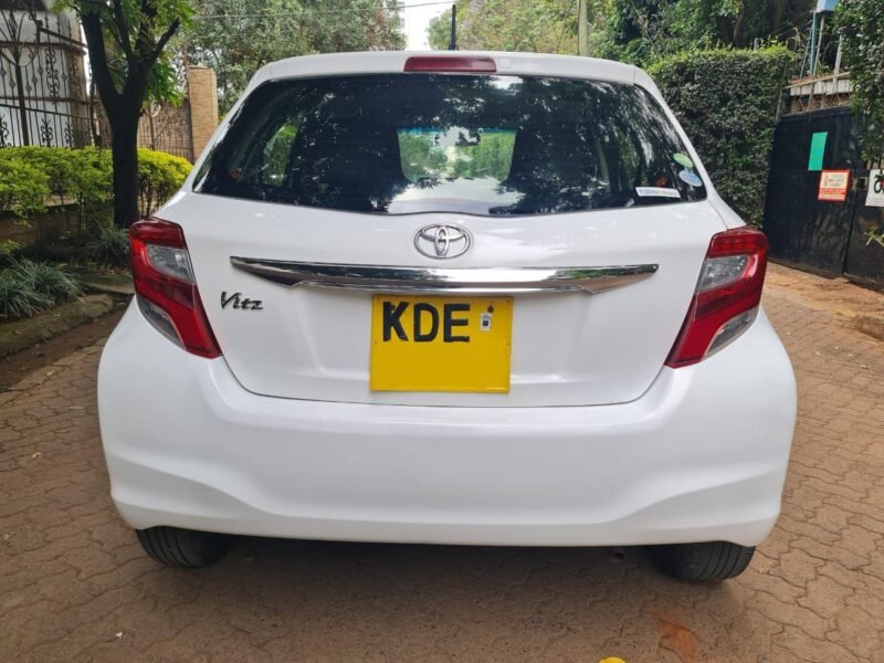 2014 TOYOTA VITZ
