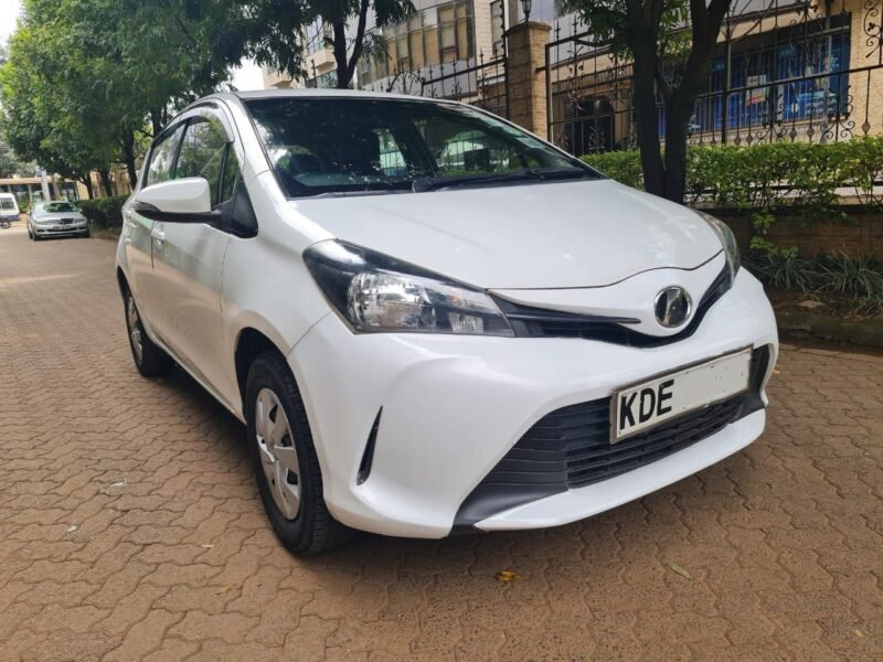 2014 TOYOTA VITZ