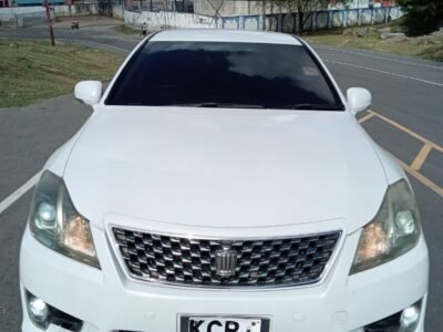 2011 Toyota Crown Athlete