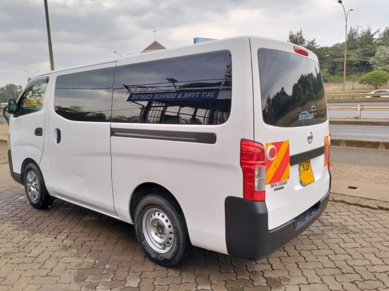2016 NISSAN CARAVAN