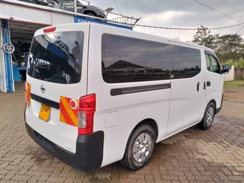 2016 NISSAN CARAVAN