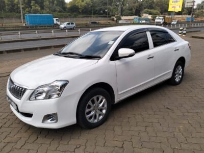 2013 TOYOTA PREMIO