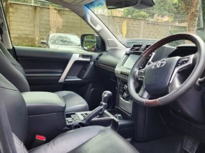2017 Toyota Landcruiser Prado VX.L.