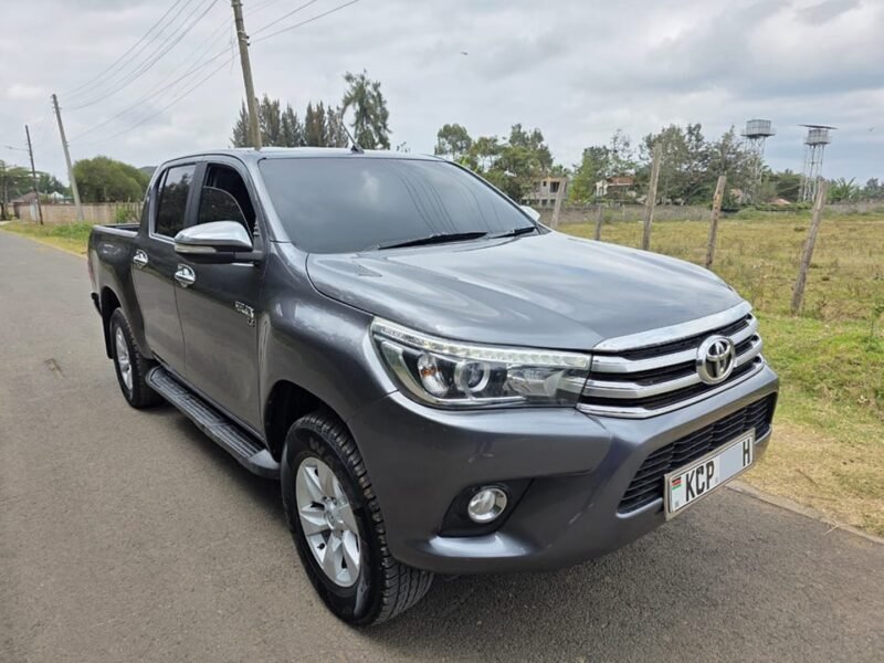2015 Toyota hilux dcab pickup revo