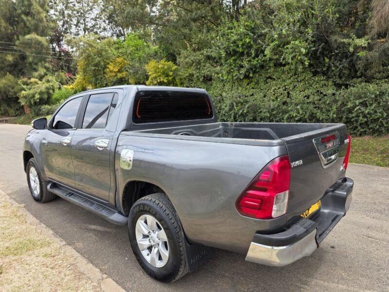 2015 Toyota hilux dcab pickup revo
