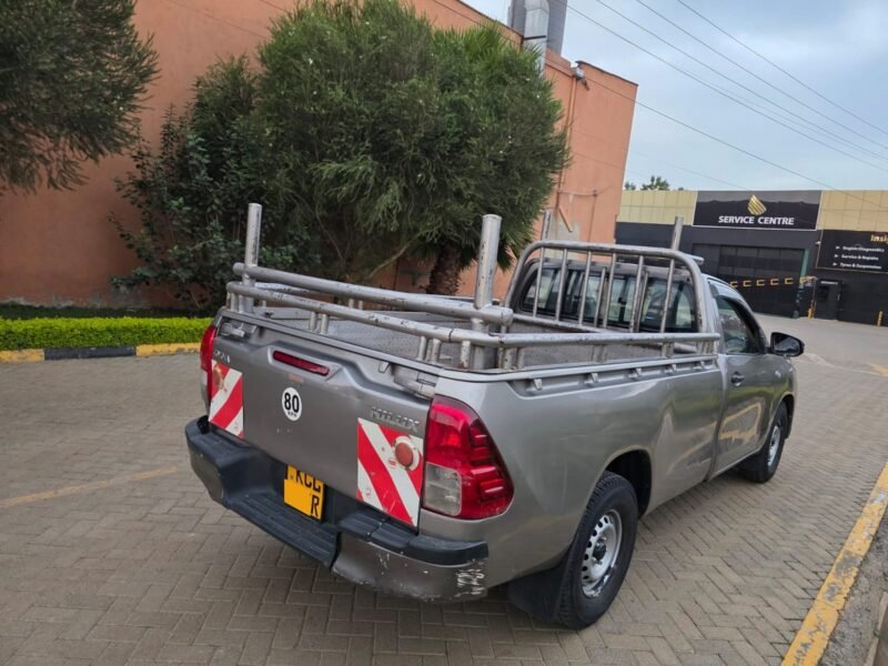 2017 Toyota hilux pickup lowrider
