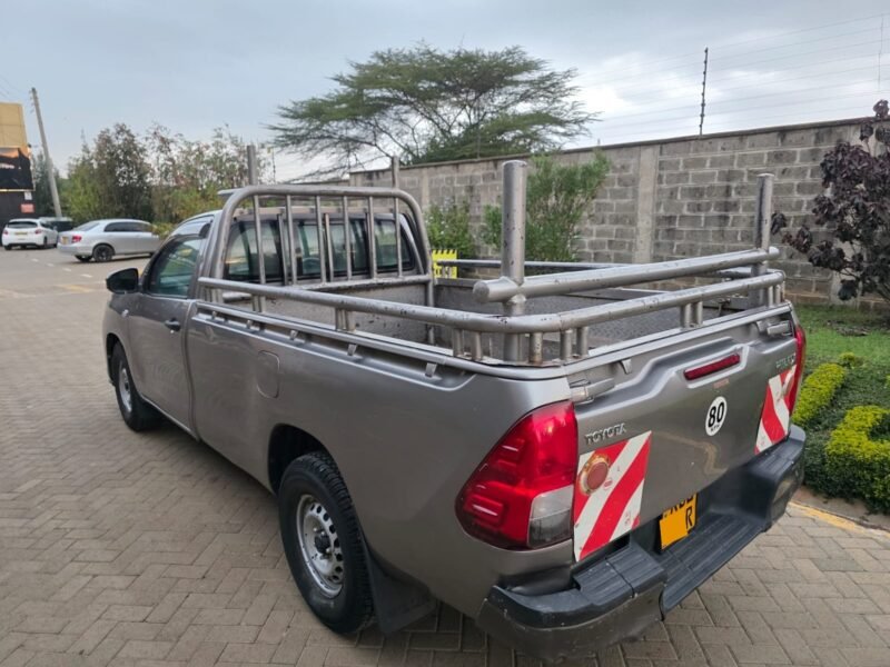 2017 Toyota hilux pickup lowrider