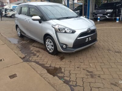 2018 TOYOTA SIENTA