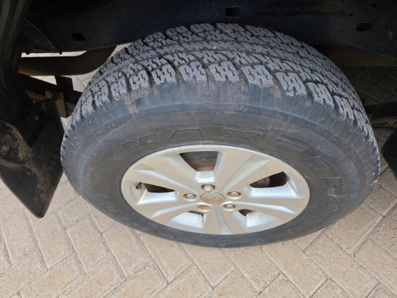 2019 Toyota hilux pickup lowrider