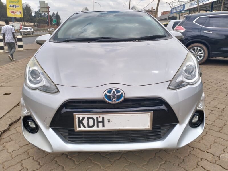 2015 TOYOTA AQUA HYBRID