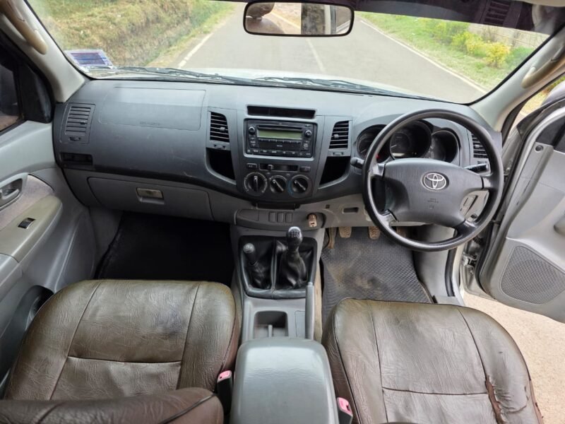 2009 Toyota Hilux Dcab Pickup