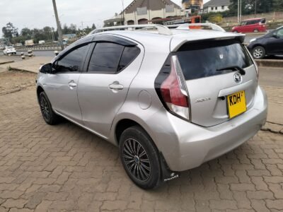 2015 TOYOTA AQUA HYBRID