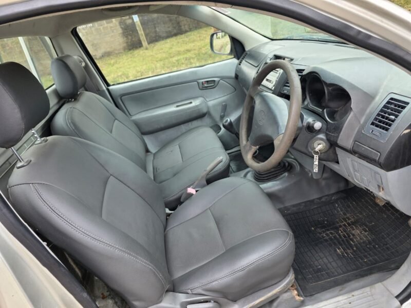 2010 Toyota Hilux Pickup