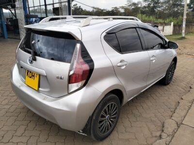 2015 TOYOTA AQUA HYBRID