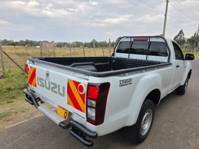 2025 Isuzu dmax pickup