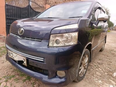 2010 Toyota Voxy