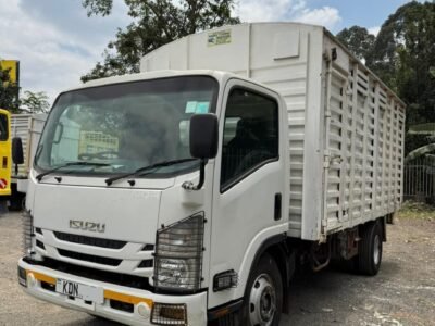 2023 Isuzu NQR
