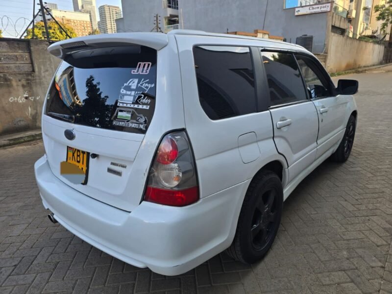 2005 Subaru Forester SG5