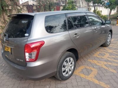 2011 Toyota fielder