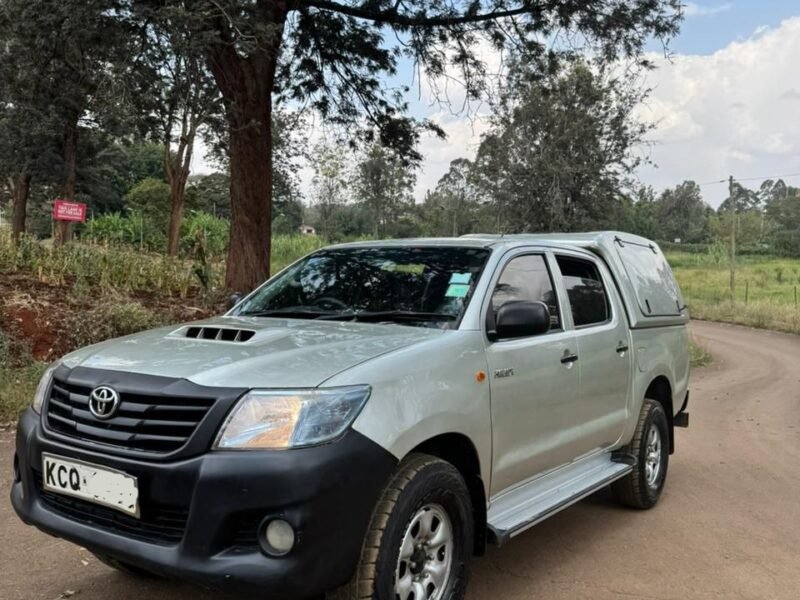 2013 Toyota Hilux DCAB 4WD