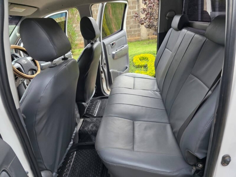 2014 Toyota hilux dcab pickup