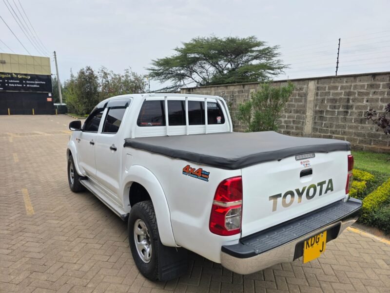 2014 Toyota hilux dcab pickup