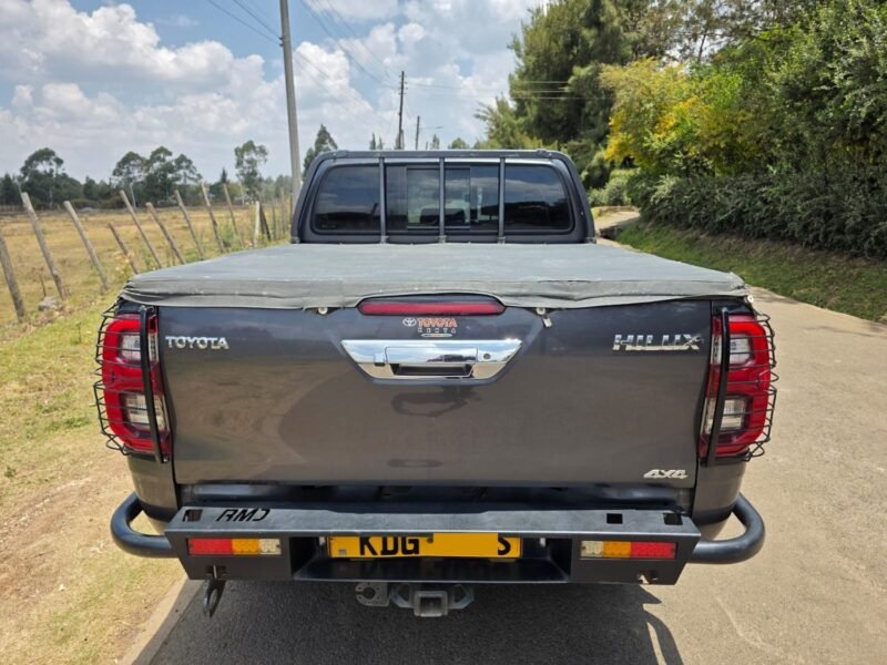 2021 Toyota hilux dcab pickup
