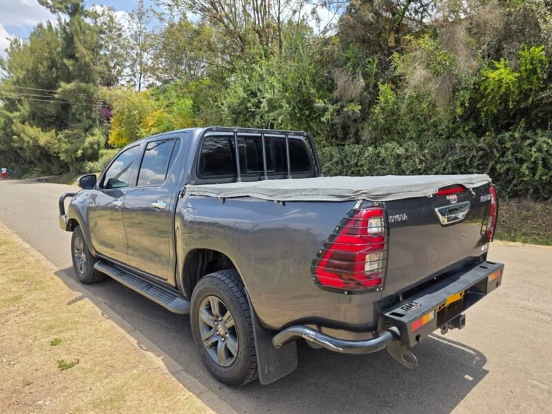 2021 Toyota hilux dcab pickup