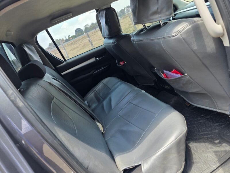 2021 Toyota hilux dcab pickup