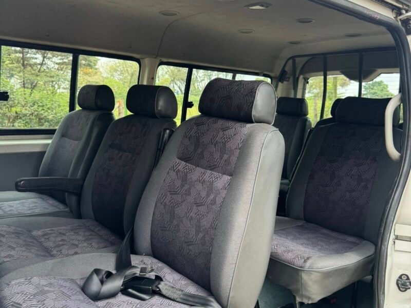 2009 TOYOTA HIACE 9L