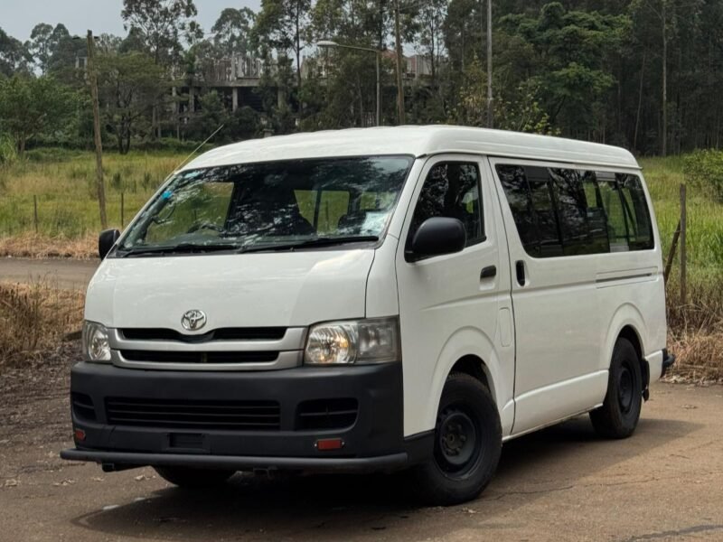 2009 TOYOTA HIACE 9L
