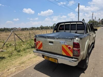 2012 Toyota hilux dcab pickup