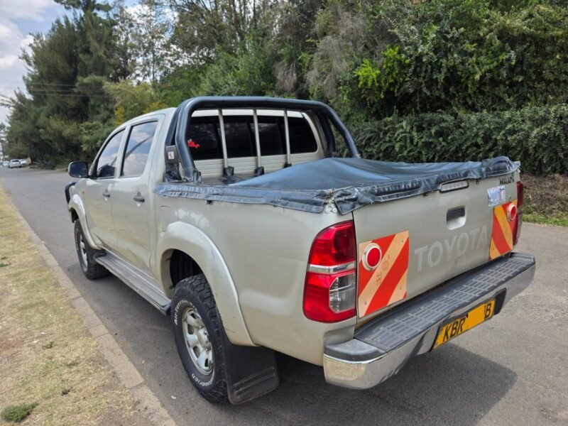 2012 Toyota hilux dcab pickup