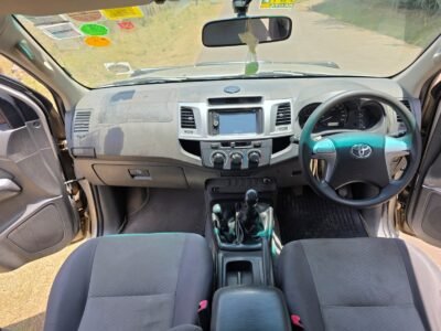 2012 Toyota hilux dcab pickup