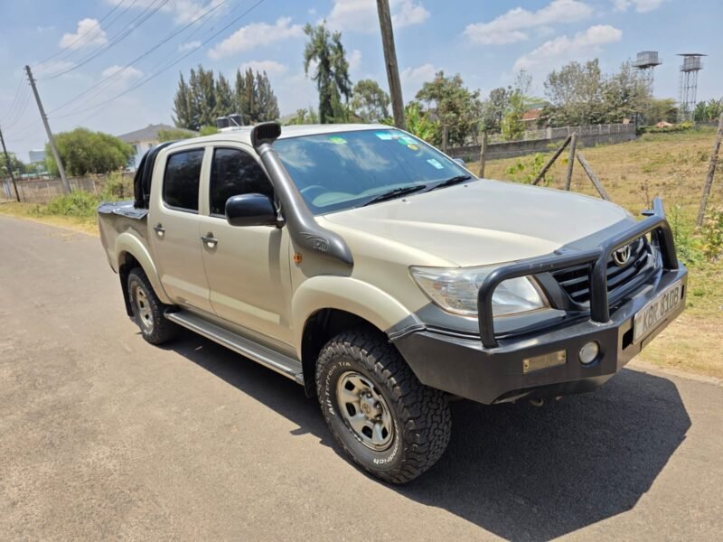 2012 Toyota hilux dcab pickup