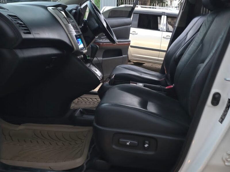 2012 Toyota Harrier