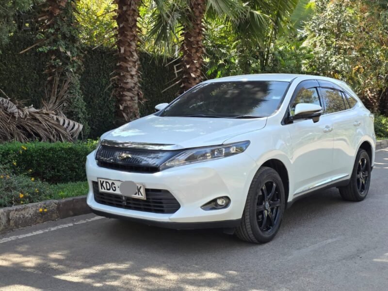 2015 TOYOTA HARRIER 4WD