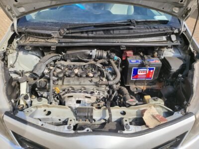2011 Toyota vitz