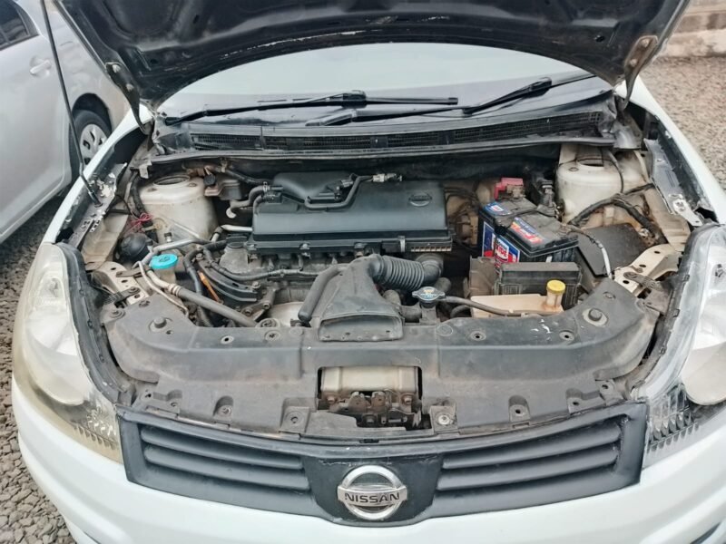 2009 NISSAN Ad Van